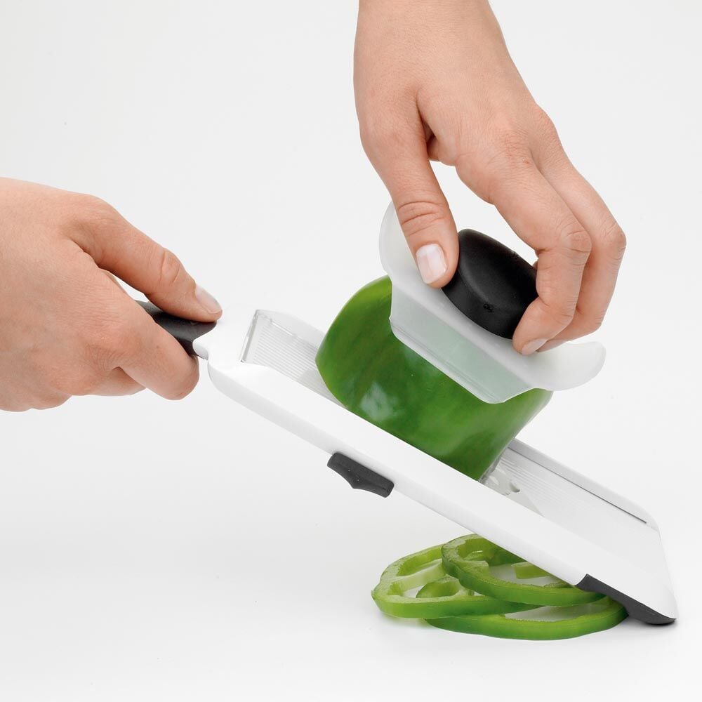 oxo-good-grips-hand-held-mandoline-slicer-w4 1119100_2_.jpg