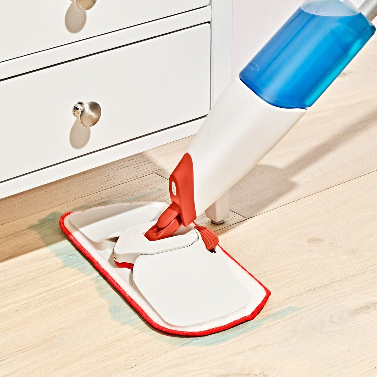 microfiber-spray-mop-x8 gg_12422900_spray-mop_pdp_06.jpeg