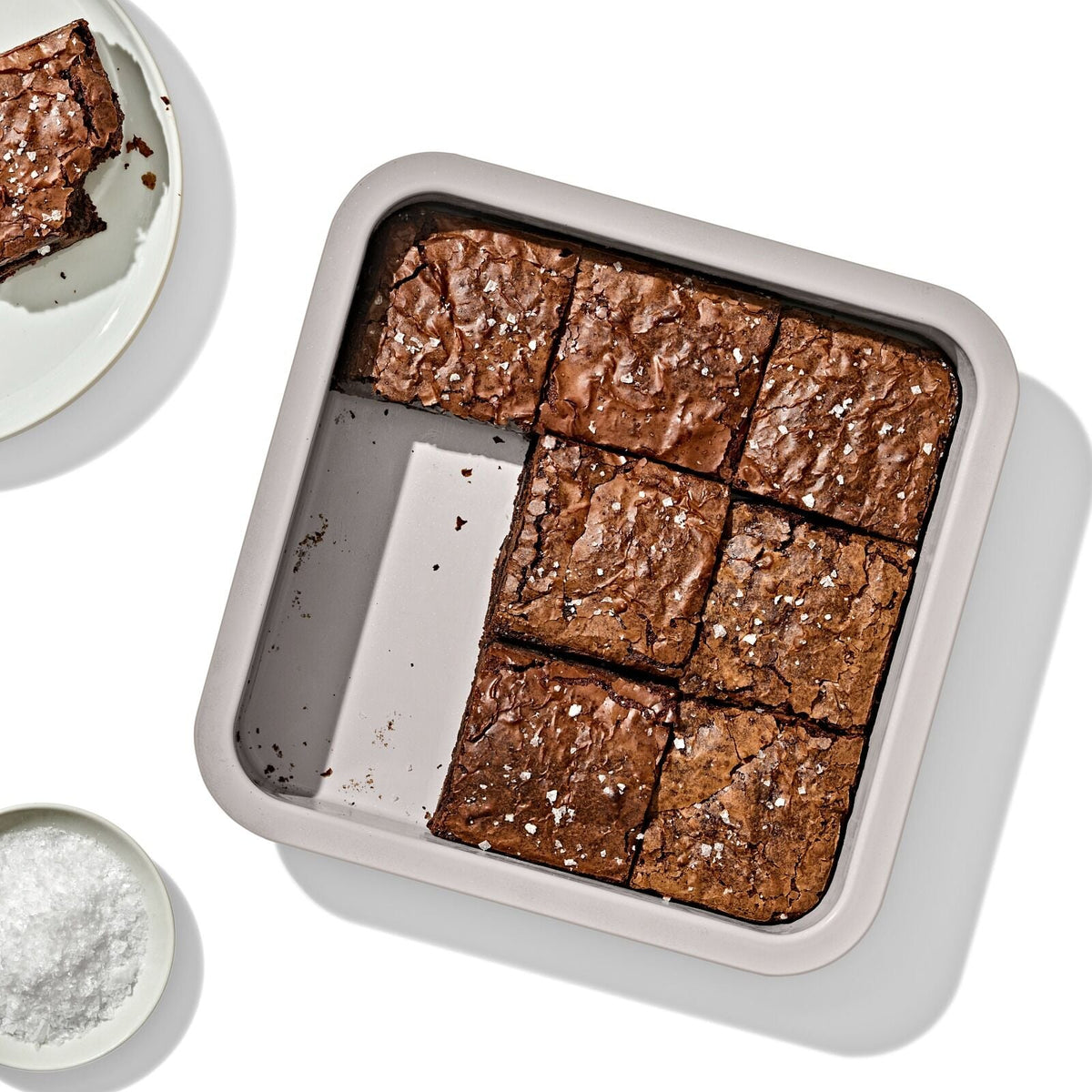 non-stick-pro-ceramic-coated-metal-bakeware-9-square-cake-pan-storm-blue-o4 oxo_9in-square-cake-pan_pdp_01.jpg