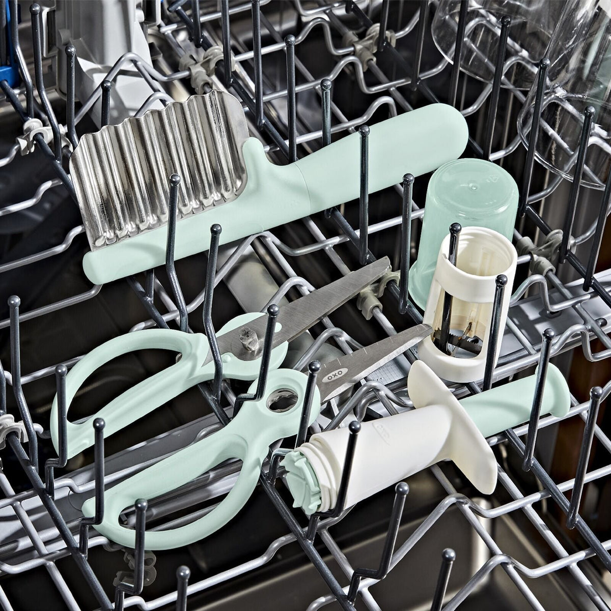 cut-and-prep-set-3-piece-x9 tot_61176700_baby-food-prep-set_pdp_06.jpeg