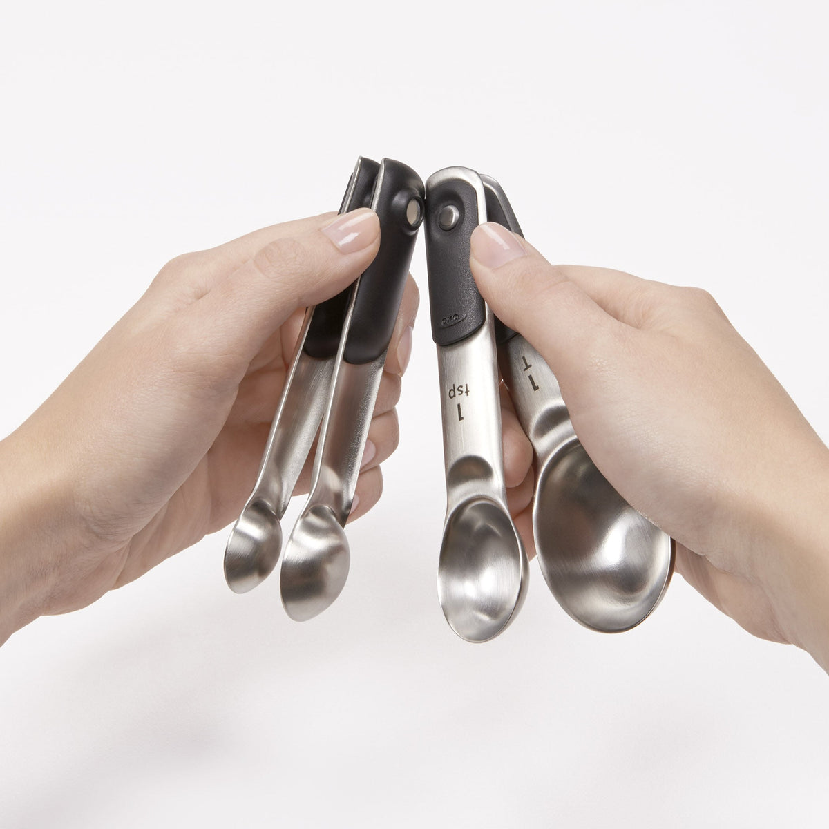 stainless-steel-measuring-spoons-s1 11132100_4_oxogoodgrips_stainlesssteelmeasuringspoons.jpg