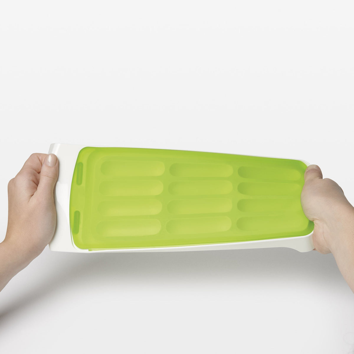 no-spill-ice-stick-tray-h0 11147700_4_no-spill_ice_stick_tray.jpg