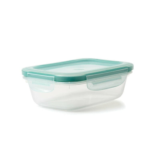 oxo-good-grips-3-cup-smart-seal-plastic-container-d2 11175300snap3cup.jpg