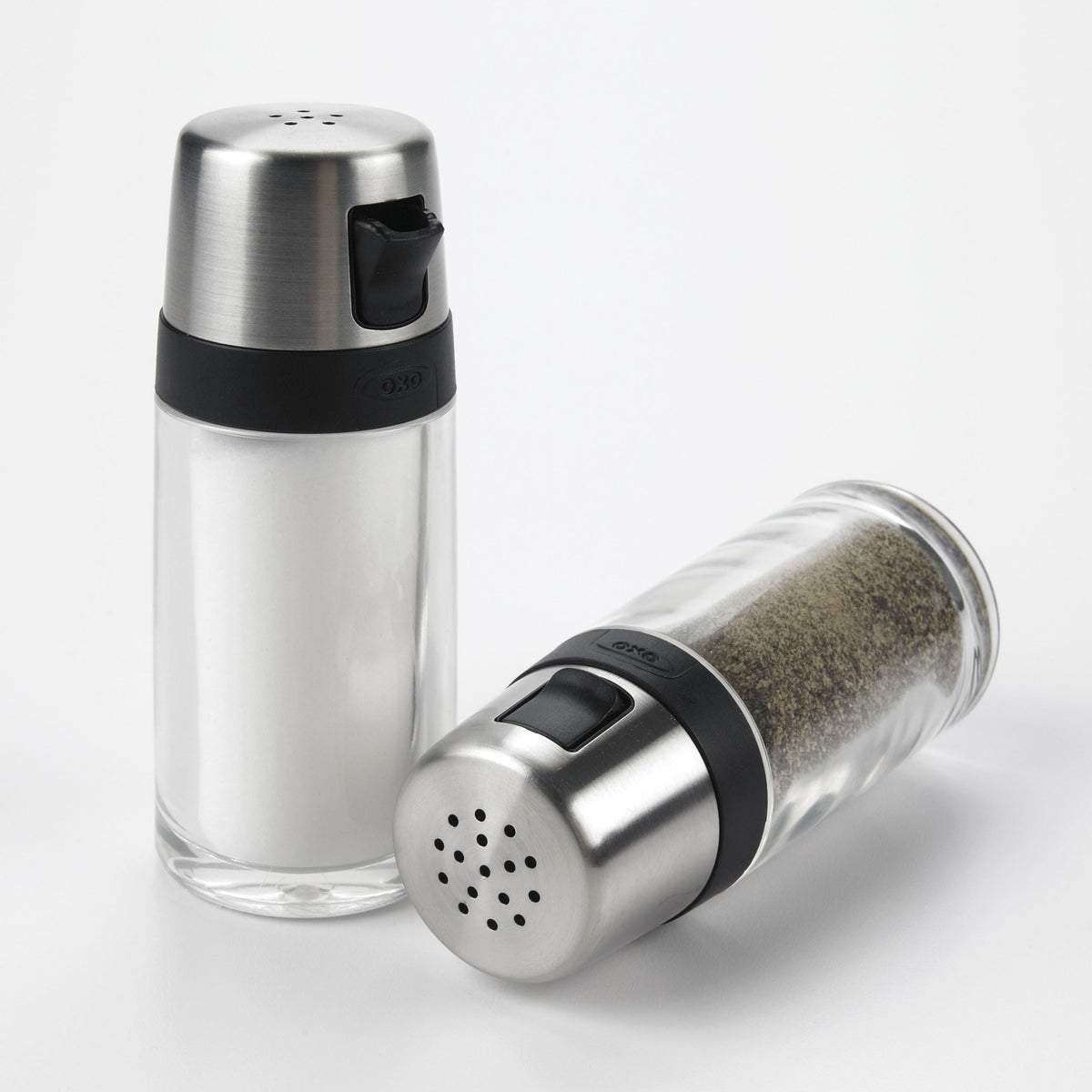 simple-salt-shaker-x1 1241980_salt_shaker_2.jpg