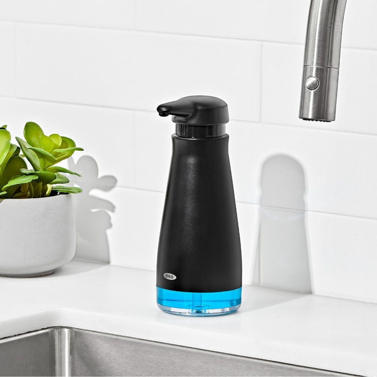 stainless-steel-soap-dispenser-black-a0 12427000_27.jpg