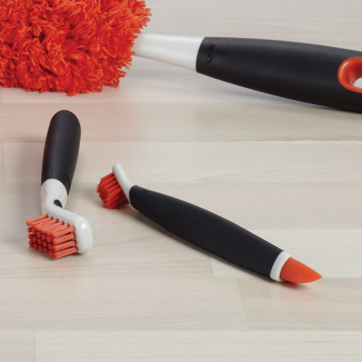 deep-clean-brush-set-b4 1285700_5_deep_clean_brush_set_-_orange.jpg