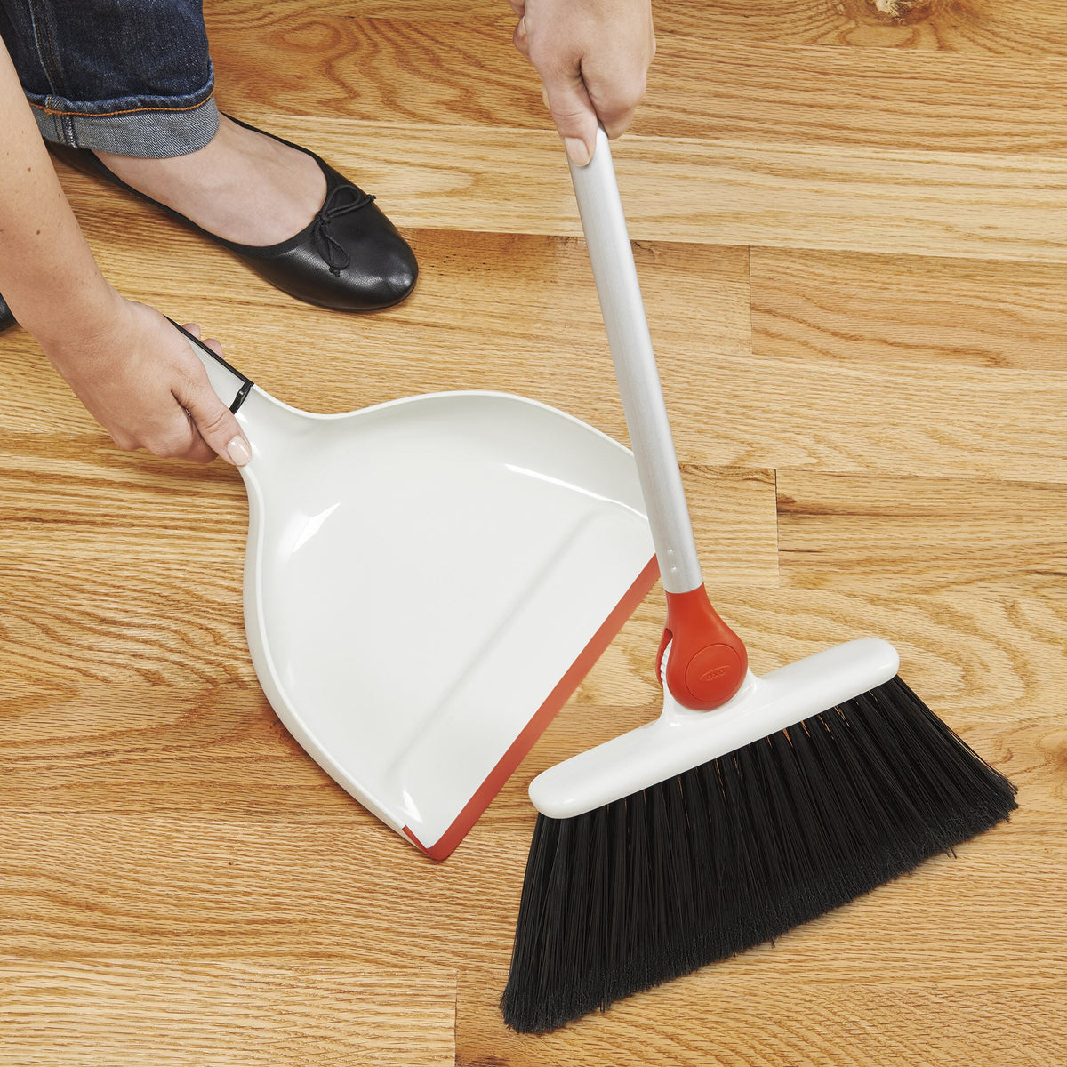 any-angle-broom-m1 1336580_5_any-angle_broom.jpg