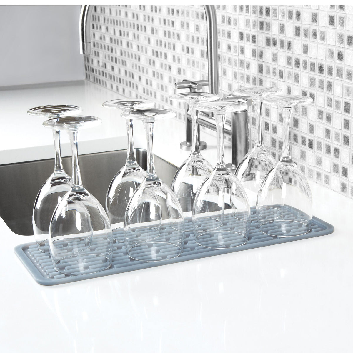 silicone-wine-glass-drying-mat-w4 1372100_3_silicone_wine_glass_drying_mat.jpg