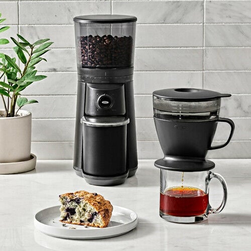 pour-over-coffee-maker-with-water-tank-matte-black-r9 7d28a9ce-c9cd-4014-a69e-e3e7b45c7980.jpg