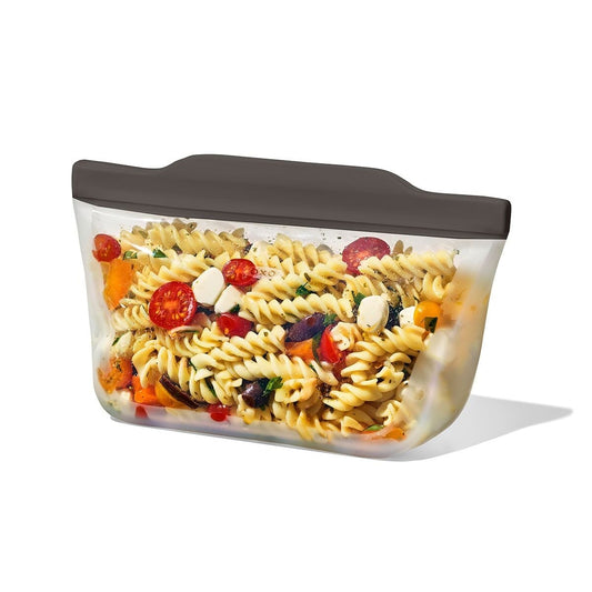 outdoor-silicone-reusable-stand-up-bag-quart-32-oz-b4 9112900_silicone_stand-up_quart_32oz_27.jpg