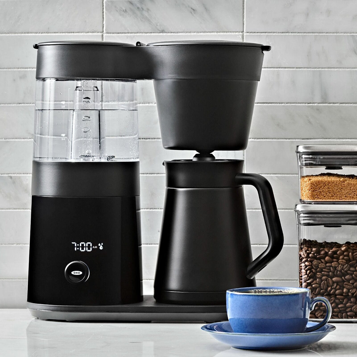 9-cup-coffee-maker-matte-black-c2 brew_8725000_9-cup-coffee-maker-black_pdp_01.jpeg