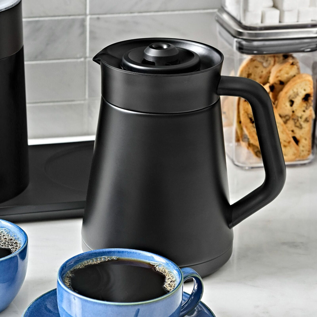 replacement-carafe-for-9-cup-coffee-maker-matte-black-j9 brew_8725100_9-cup-coffee-maker-black-carafe_pdp_02_1_.jpeg