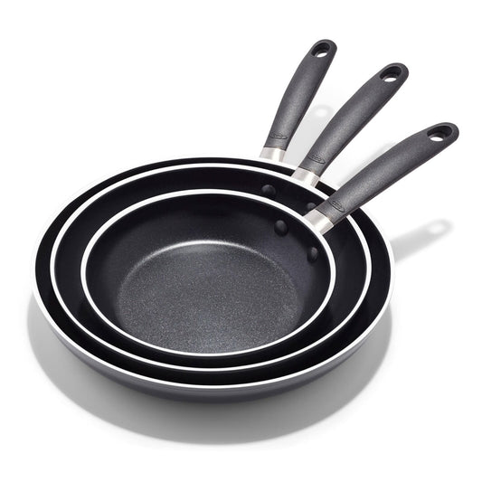 non-stick-pro-every-day-3-piece-frying-pan-set-s6 cc010474-001-oxo-non-stick-everyday-8-10-12-3-piece-open-frypan-set_pdp_01.jpg