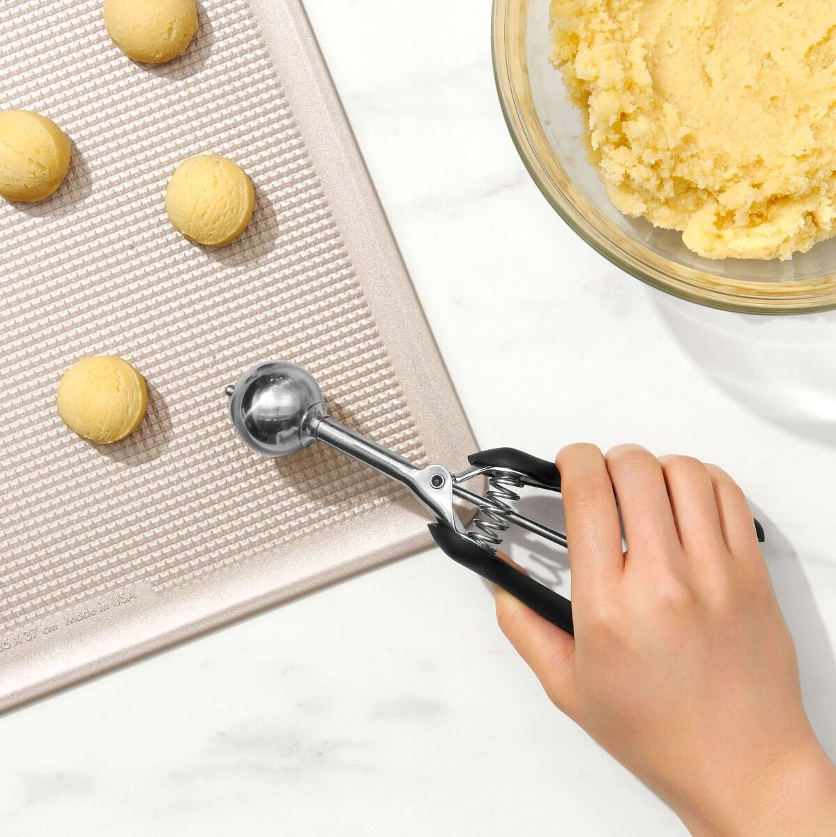 small-cookie-scoop-a6 gg_1044083_4a_1_.jpg
