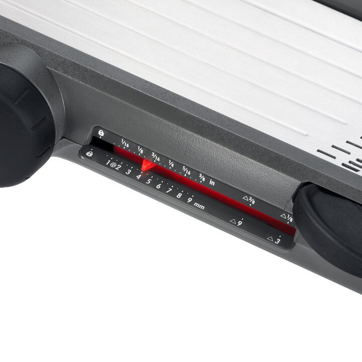 chef-s-mandoline-slicer-2-0-i4 gg_111194500_7_1_.jpg