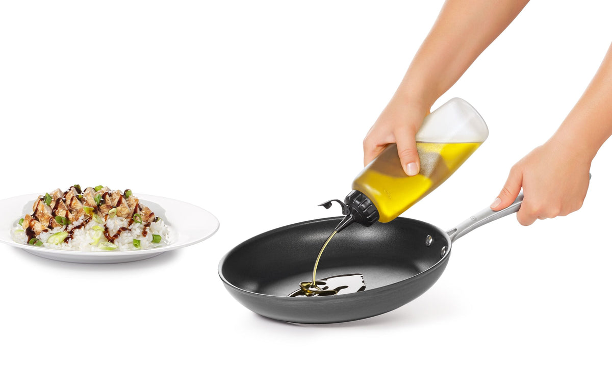 oxo-chef-s-squeeze-bottles-16-ounces-j5 gg_11219400_4_-v2.jpg