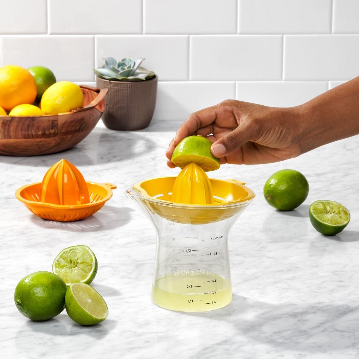 2-in-1-citrus-juicer-e3 gg_11263400_4d_1.jpg