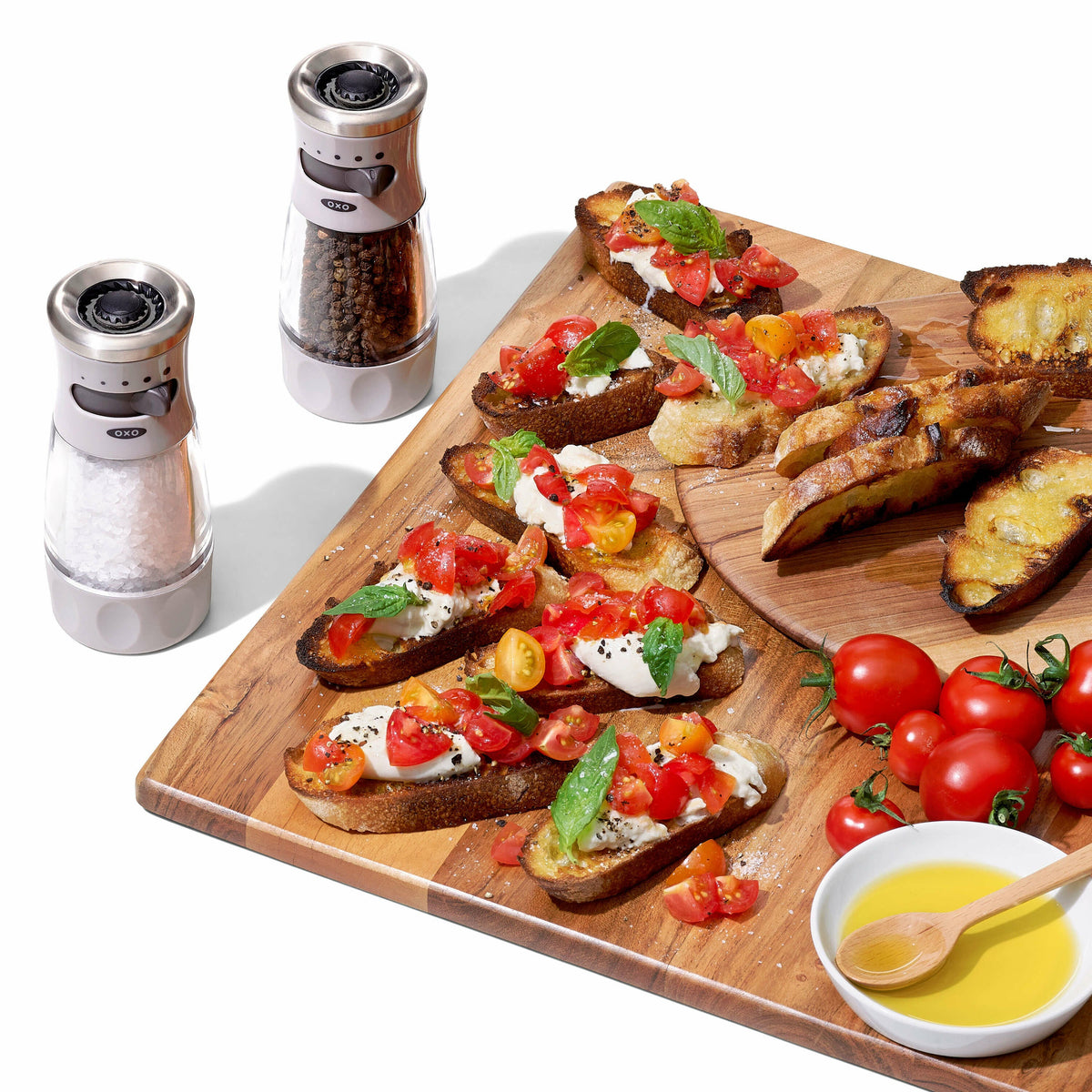 contoured-mess-free-pepper-grinder-s5 gg_11312500_9a_w_rgb_1_.jpg
