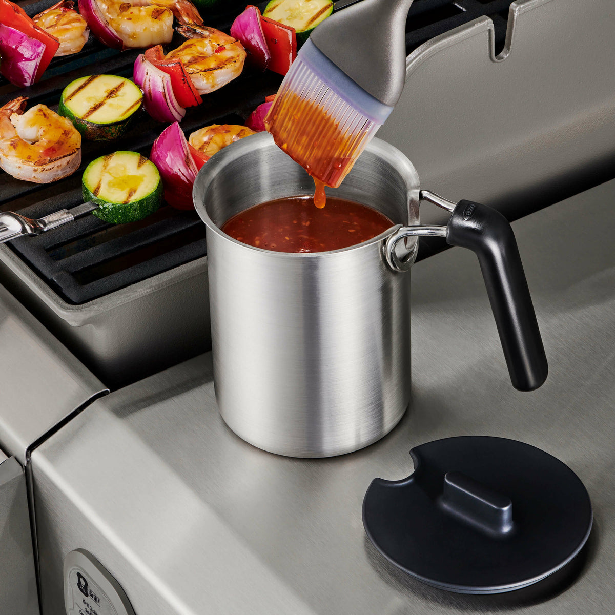 grilling-basting-pot-and-brush-set-b8 gg_11320400_052020_3_rgb_1_.jpg