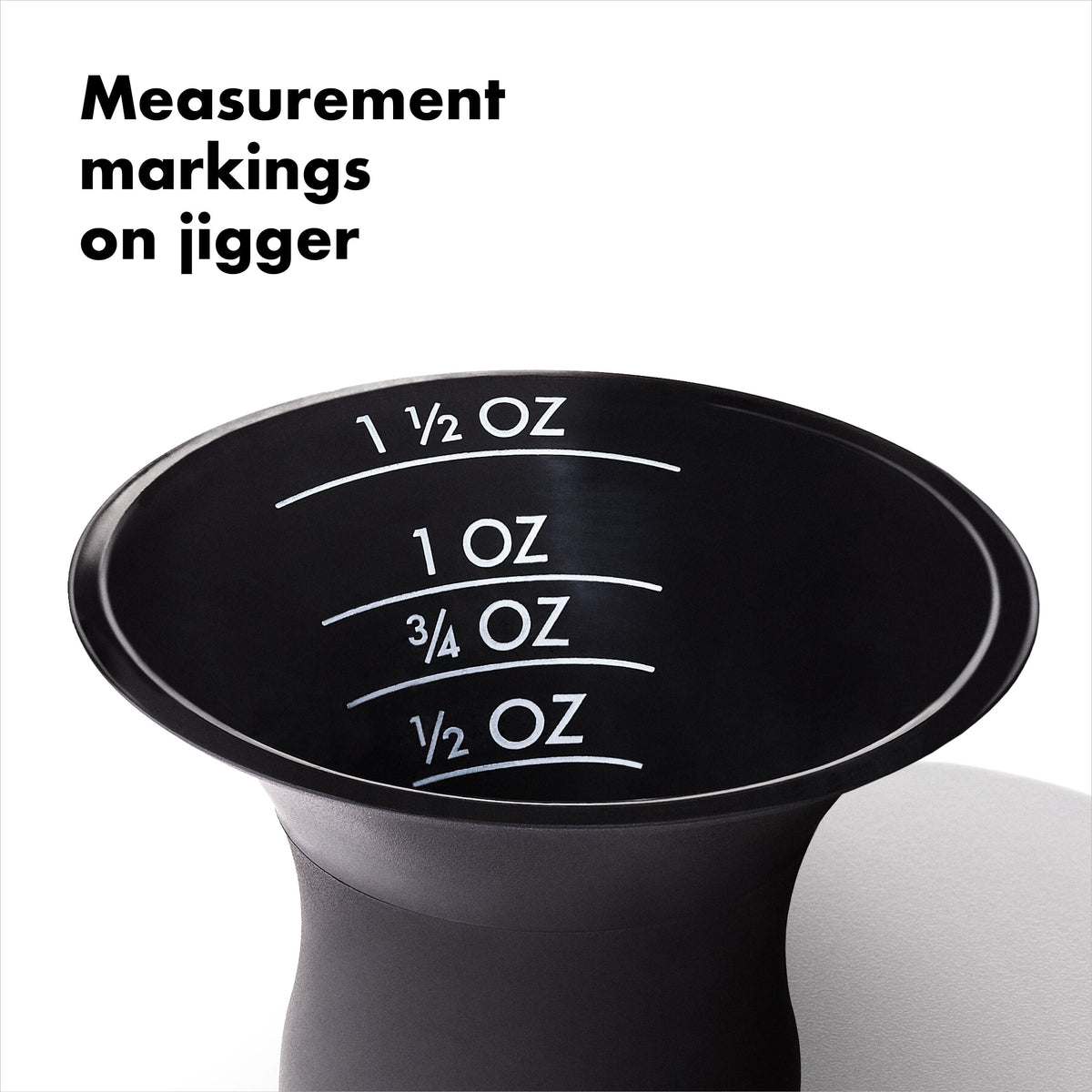 oxo-good-grips-plastic-cocktail-shaker-20-oz-590-ml-capacity-q8 gg_11327200_8a.jpg