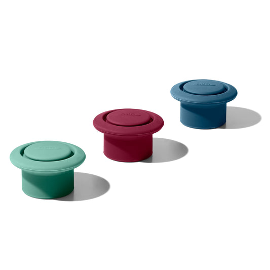 oxo-good-grips-silicone-wine-stoppers-h5 gg_11327400_121720_05_rgb.jpg