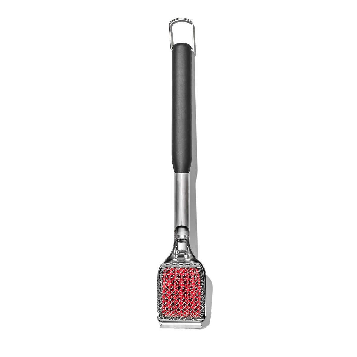 coiled-grill-brush-with-replaceable-head-l2 gg_11356300_coiledgrillbrush_05.jpg
