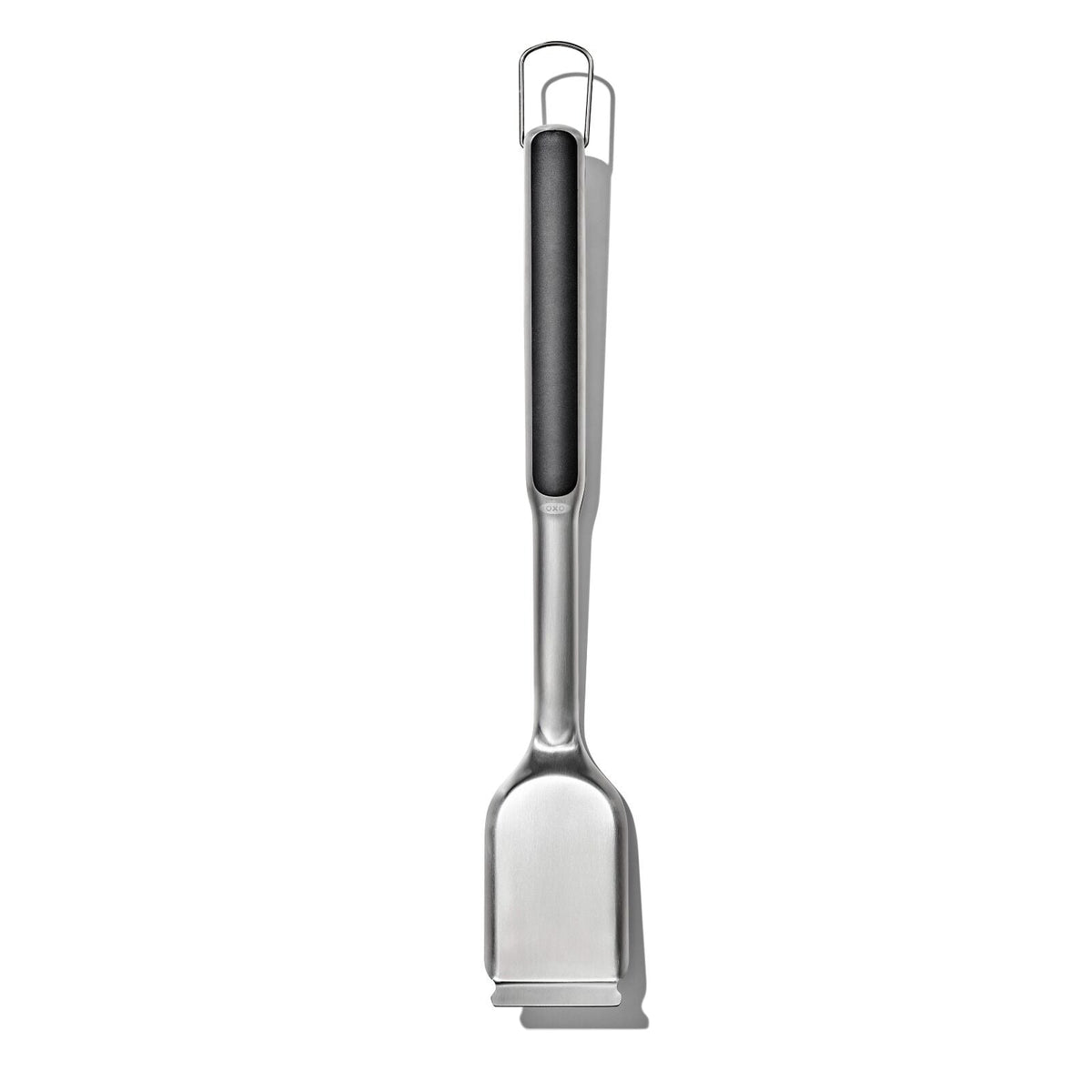 coiled-grill-brush-with-replaceable-head-l2 gg_11356300_coiledgrillbrush_06.jpg
