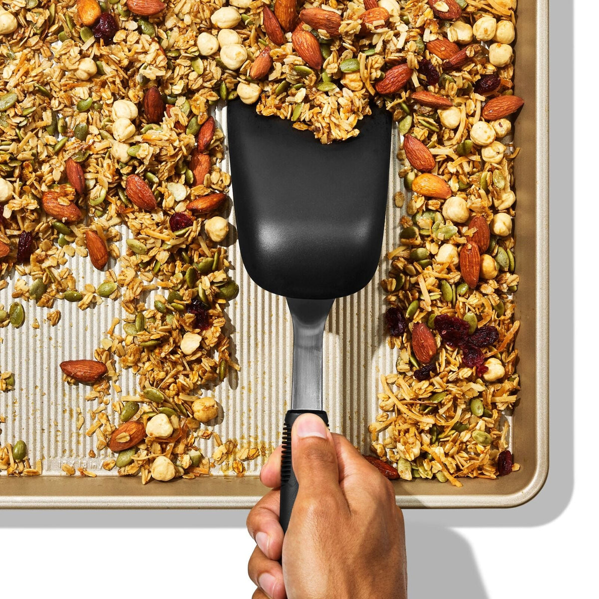 sheet-pan-scoop-h8 gg_11375300_sheetpanscoop_pdp_04.jpg