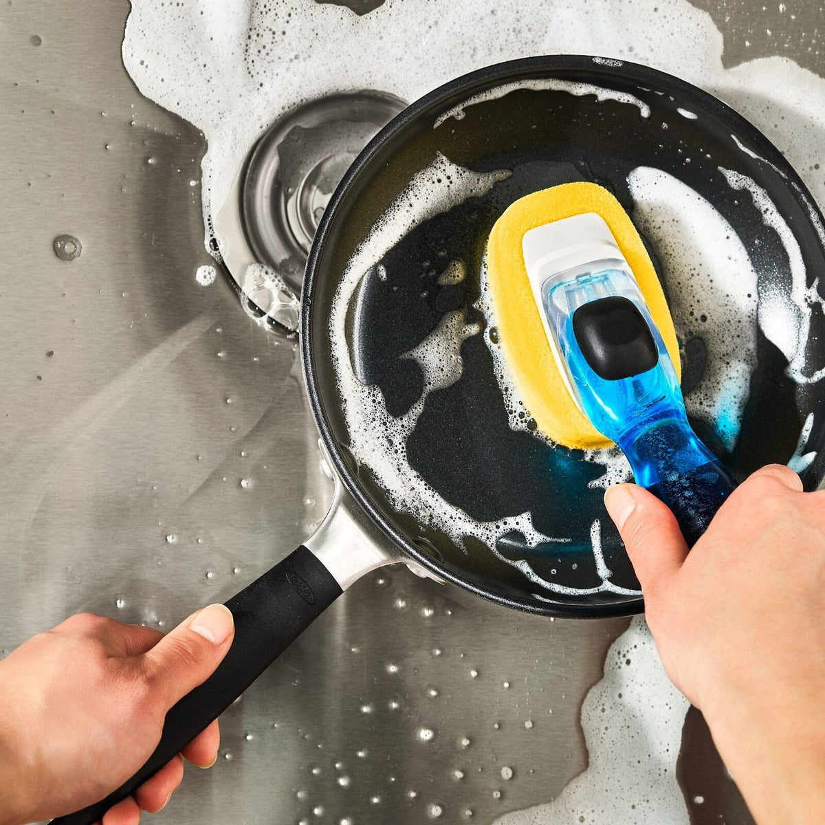 soap-dispensing-dish-sponge-m1 gg_12361300_soapdispensingdishsponge_pdp_02.jpg