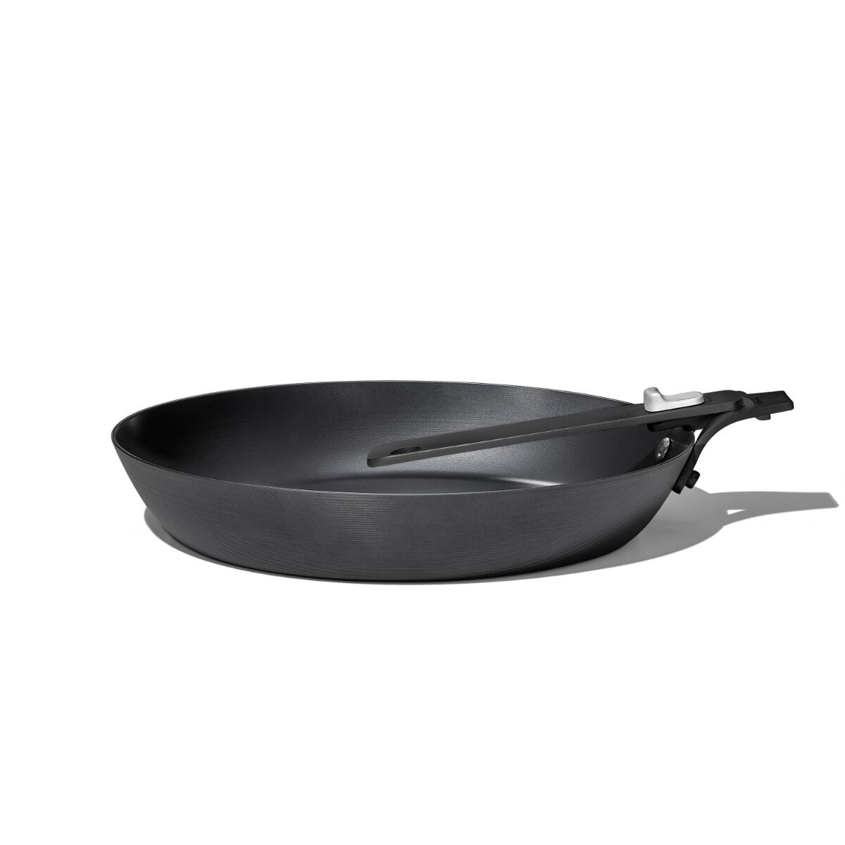 carbon-steel-with-removable-handle-10in-pan-w5 od__2059640001__10incarbonsteelpan_67_rgb.jpg