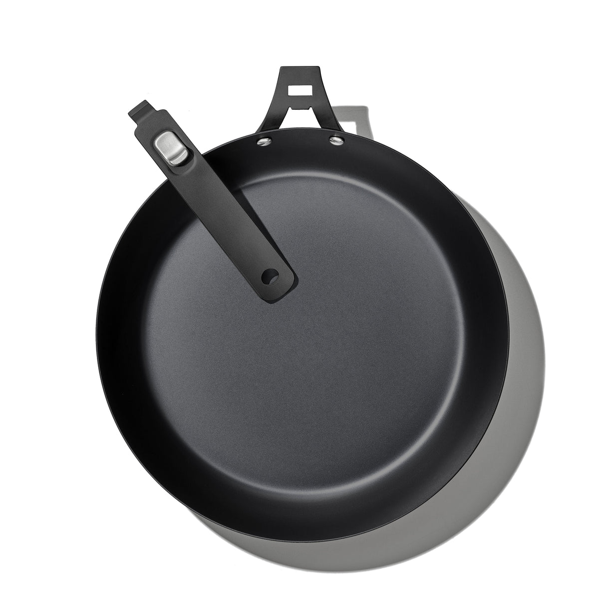 outdoor-12-inch-carbon-steel-pan-with-removable-handle-z7 od__2059650001_12incarbonsteelpan_59_rgb.jpg