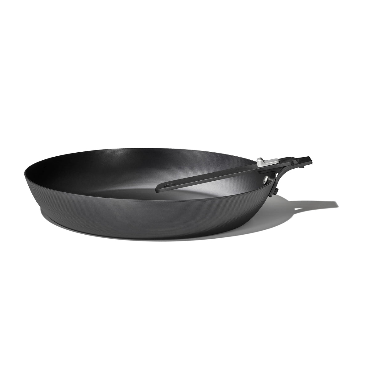 outdoor-12-inch-carbon-steel-pan-with-removable-handle-z7 od__2059650001_12incarbonsteelpan_60_rgb.jpg