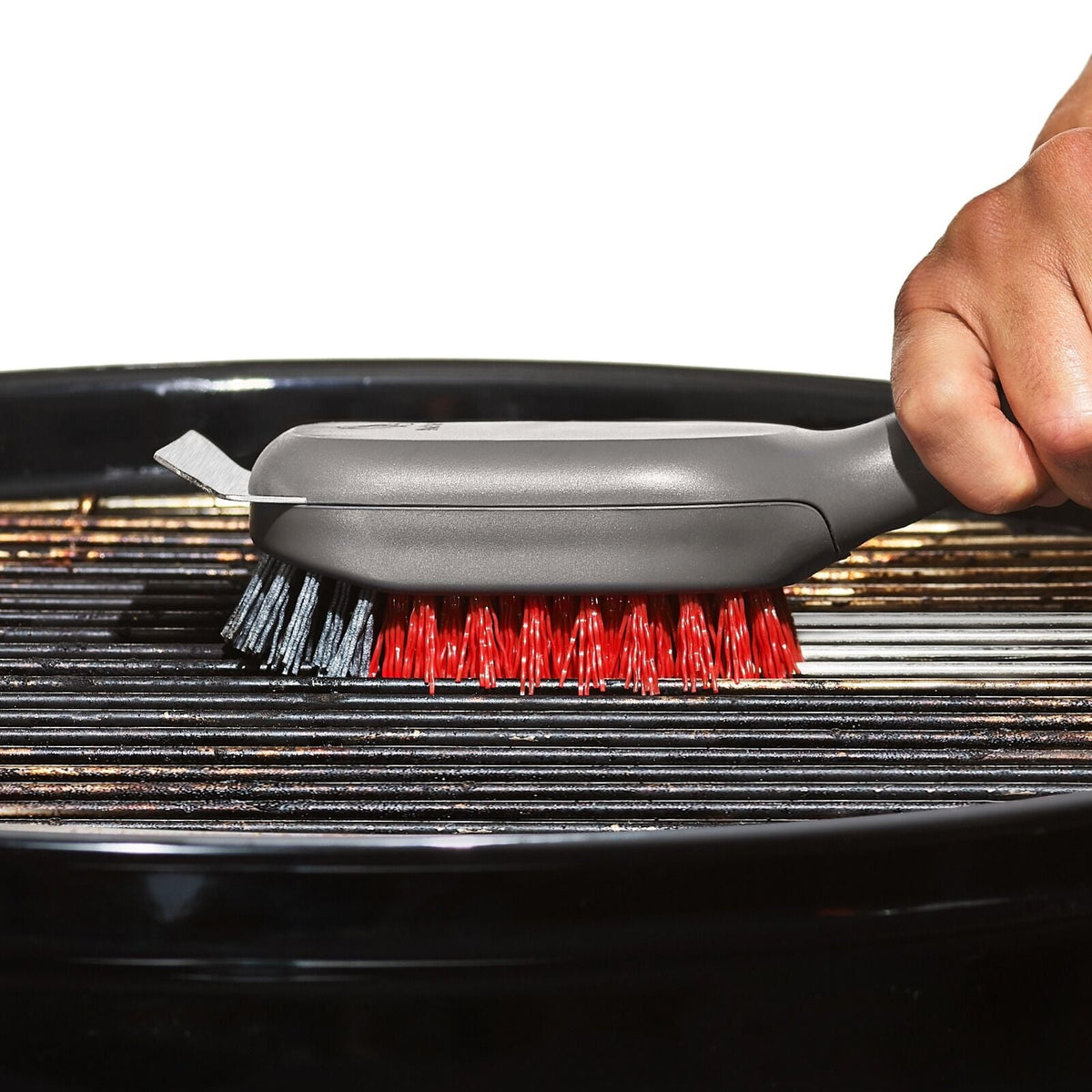 outdoor-nylon-grill-brush-set-of-2-replacement-heads-g5 odr_9210900_nylongrillbrushforcoldcleaningrpmheads_pdp_02.jpeg