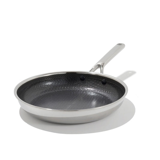 trident-hybrid-non-stick-stainless-steel-10-in-fry-pan-m5 oxo_cc010462-001_trident-10in-fry-pan_02.jpg