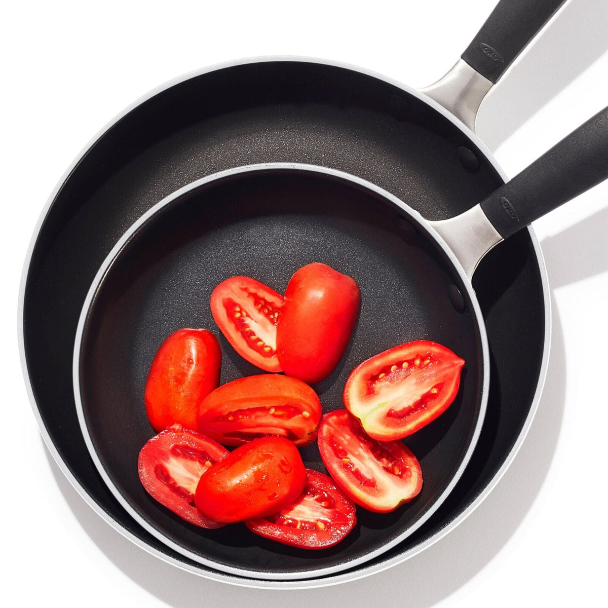 non-stick-pro-every-day-2-piece-frypan-set-d3 oxo_cc010473-001_nonstick-everyday-2pc-fry-pan-set_pdp_06.jpg