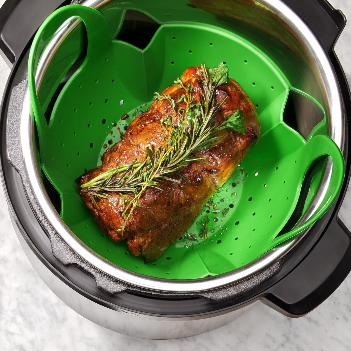 silicone-steamer-m5 oxo_food_silicone_steamer-1142380_011.jpg