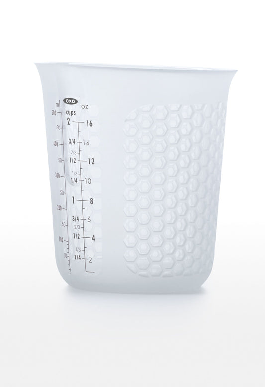 2-cup-squeeze-and-pour-silicone-measuring-cup-j5 oxo_good_grips_squeeze_and_pour_silicone_measuring_cup_-_2-cup.jpg