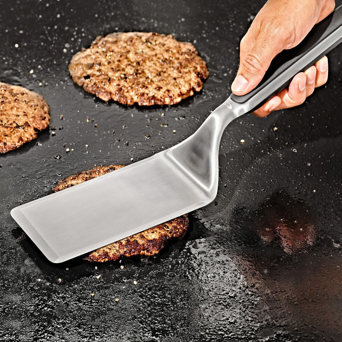 large-griddle-turner-q0 oxo_griddle-turner_pdp_01.jpeg