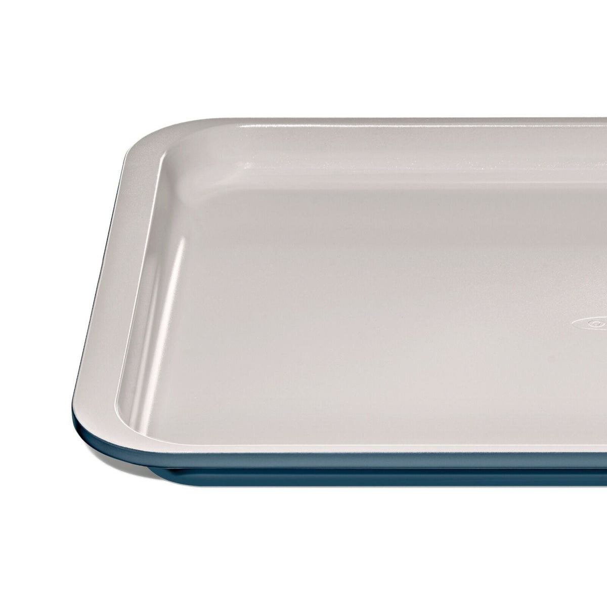 non-stick-pro-ceramic-coated-metal-bakeware-half-sheet-pan-storm-blue-j9 oxo_half-sheet-pan-stormblue_pdp_05.jpg