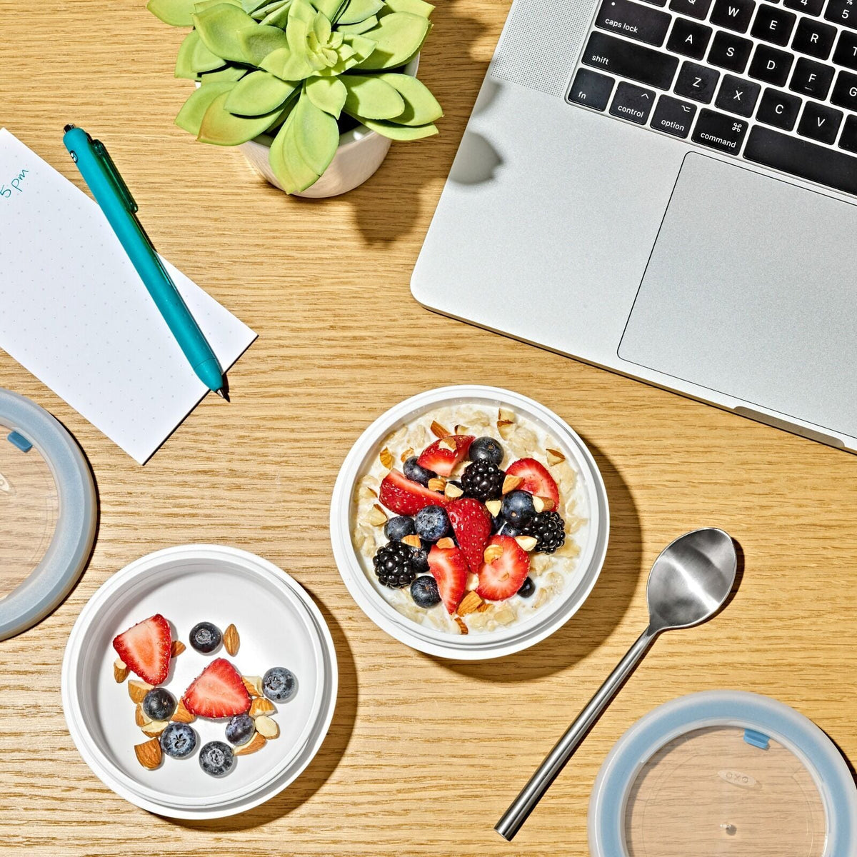 prep-and-go-small-cup-duo-q2 oxo_prep-go-duo-cup_pdp_06_1_.jpeg