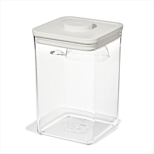oxo-pet-pop-container-with-scoop-big-square-medium-4-4-qt-4-2-l-h9 pet_7102600_pop-4p4qt_apdp_00_main.jpeg