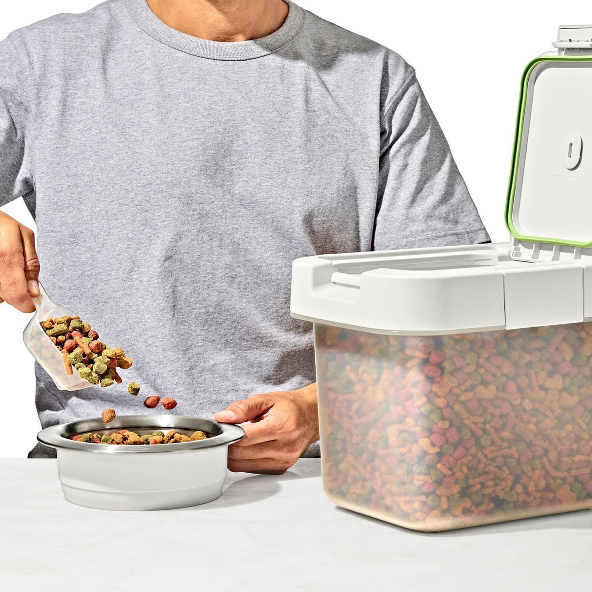 oxo-pet-airtight-food-container-with-scoop-small-k2 pet_7301700_airtight-food-container-small_pdp_05.jpg