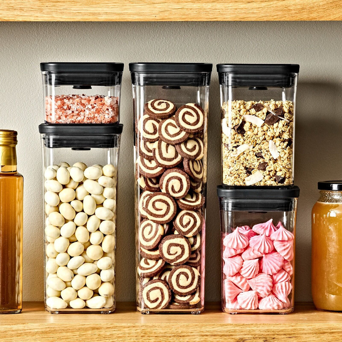 pop-container-rectangle-medium-2-7-qt-2-6-l-d9 pop-matte-neutrals-black_pdp_05_2__1.jpg