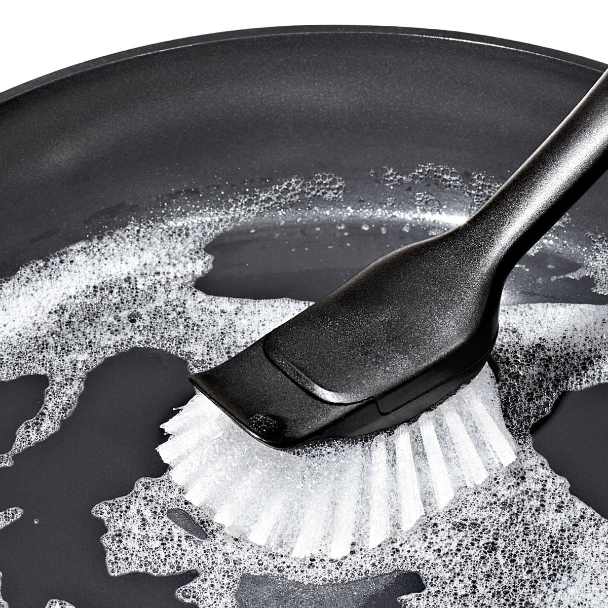 steel-dish-brush-with-replaceable-head-c8 stl_dishbrush_pdp_03.jpg