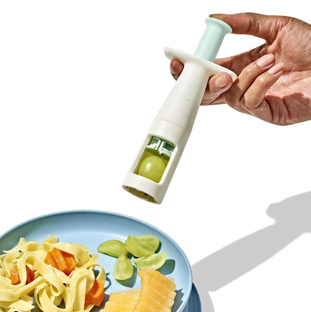 cut-and-prep-set-3-piece-x9 tot_61176700_baby-food-prep-set_pdp_05.jpeg