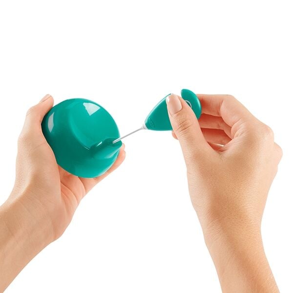 cleaning-set-for-straw-and-sippy-cups-b9 tot_62123100_4a.jpg