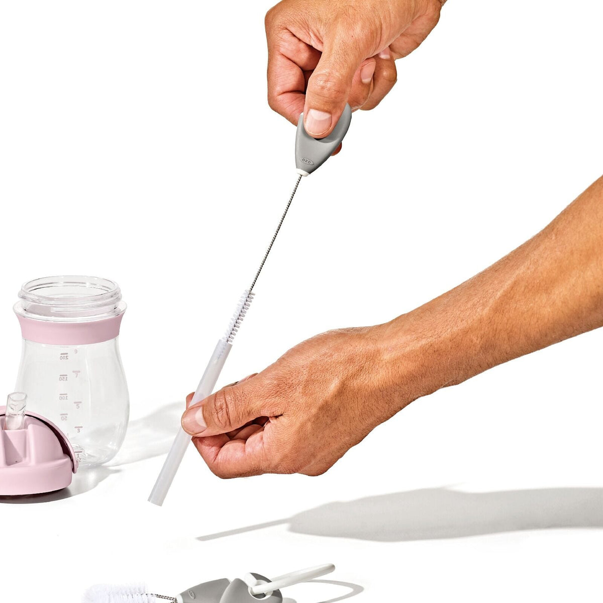 cleaning-set-for-straw-and-sippy-cup-x6 tot_62174500_cleaning-set-straw-sippy-cup_pdp_01.jpeg