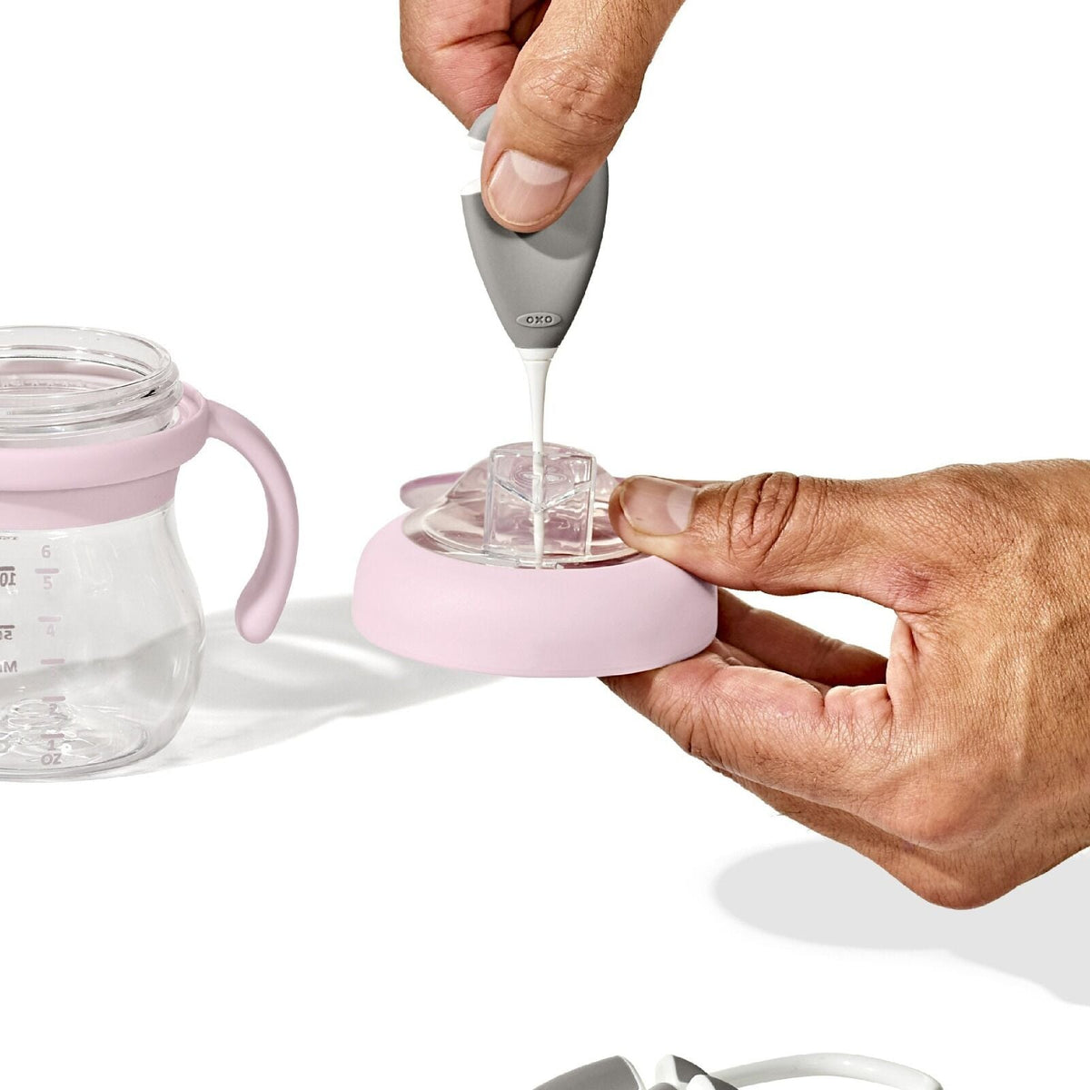 cleaning-set-for-straw-and-sippy-cup-x6 tot_62174500_cleaning-set-straw-sippy-cup_pdp_03.jpeg