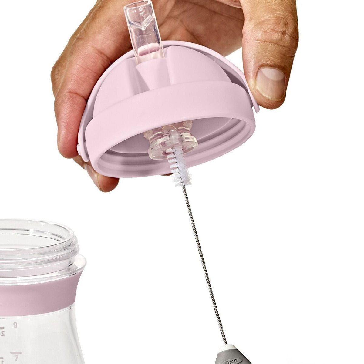cleaning-set-for-straw-and-sippy-cup-x6 tot_62174500_cleaning-set-straw-sippy-cup_pdp_04.jpeg