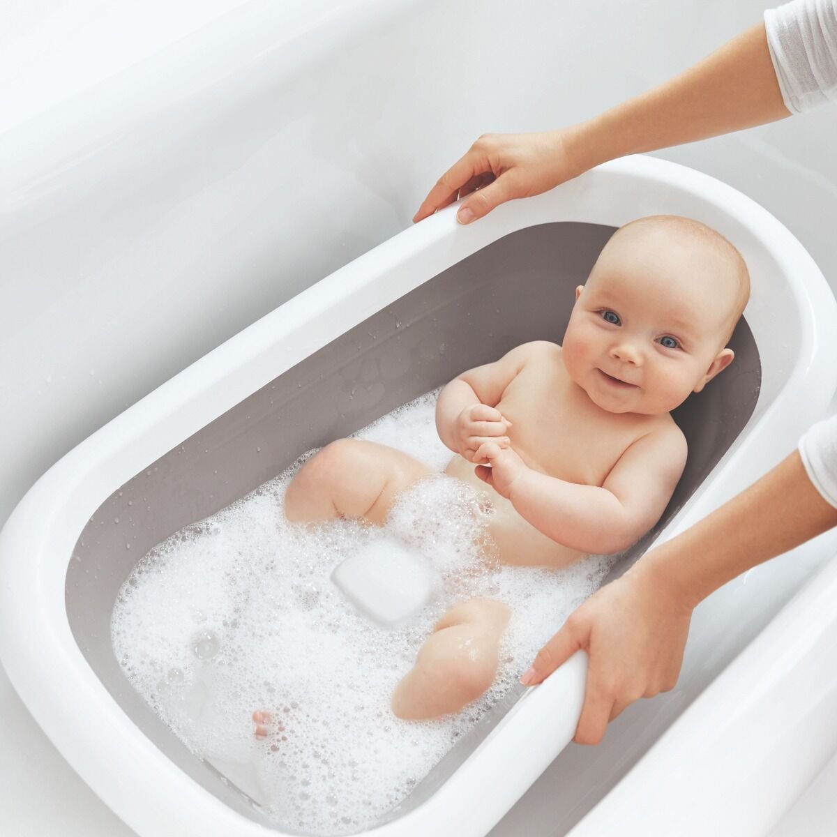 splash-and-store-bathtub-m5 tot_63142700_4g.jpg